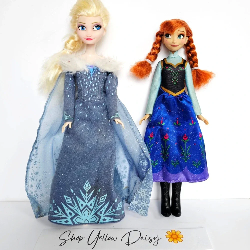 Disney Frozen Elsa and Anna Doll Set Signature Gowns Arendelle Sisters Toy